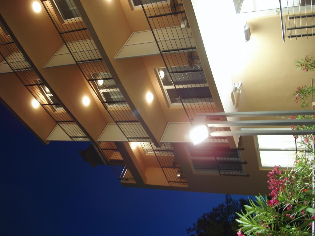 Hotel Tamaris Нови Винодолски Стая снимка