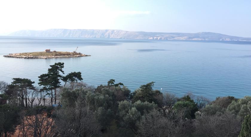 Hotel Tamaris Нови Винодолски Екстериор снимка